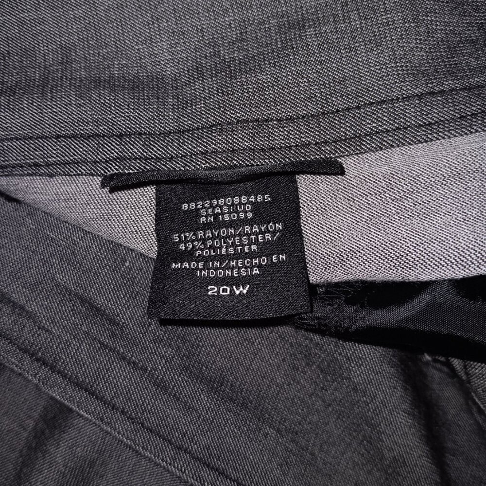 APOSTROPHE WOMEN'S DRESS SHORTS - Picture 8 of 9